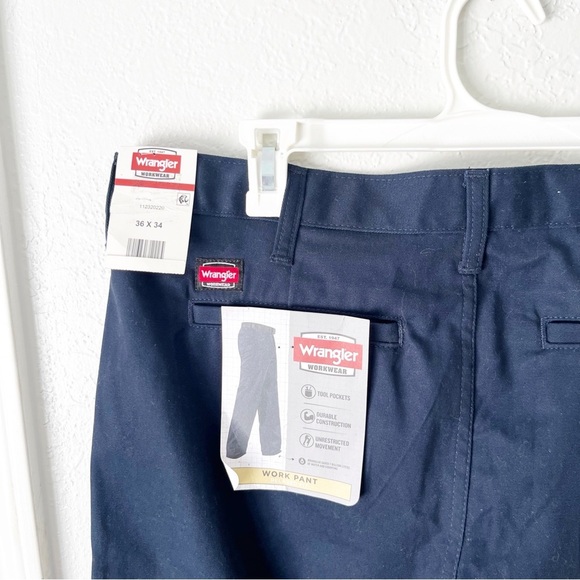 Wrangler's Pants Men's 36x34 Workwear Relaxed Dark Navy Work Pants NWT - Picture 6 of 8